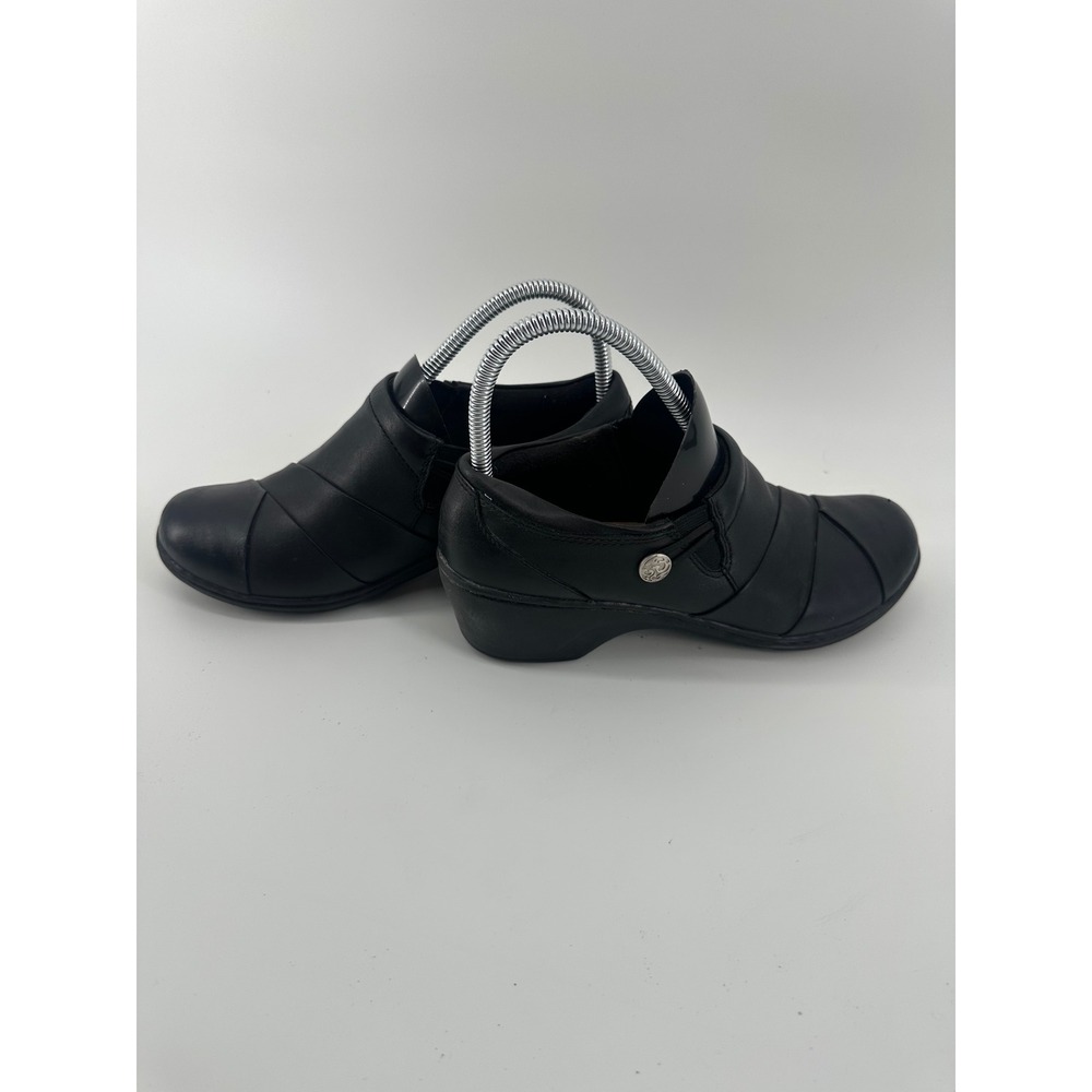 Clarks Collection Cushion Soft Black Leather Pleated Ankle Booties Shoes Size 8